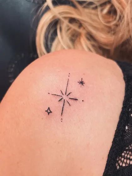 Tres estrellas
