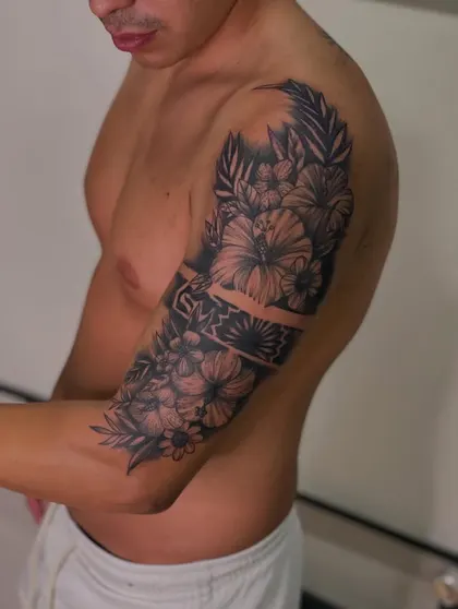 Manga de flores — Hombro y brazo